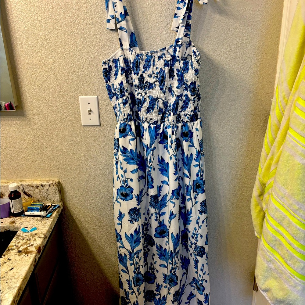 SHEIN Blue and White Floral Maxi Dress